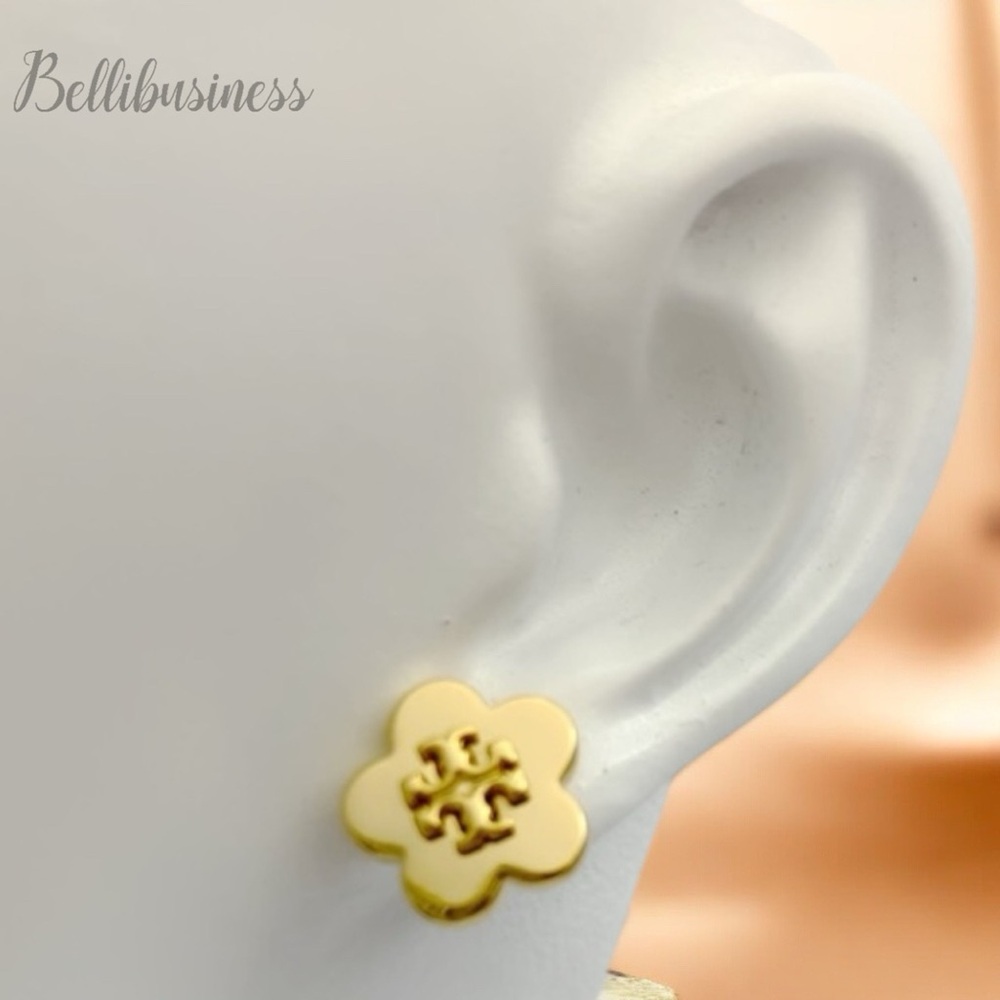 Tory Burch KIRA FLOWER STUD EARRING IN GOLD. - Picture 3 of 4